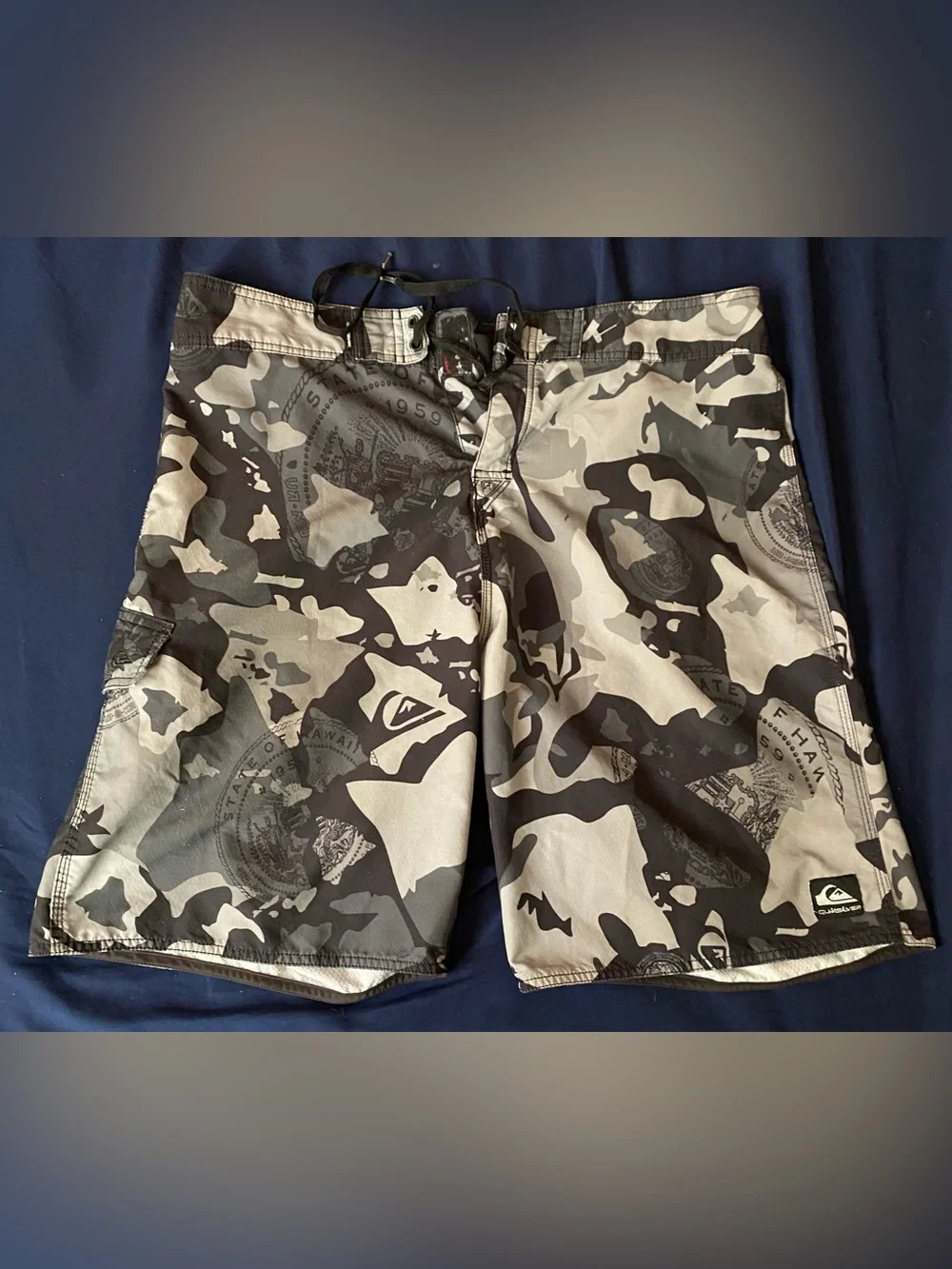 Quiksilver Mens Black Gray Camo Board Shorts 36 large